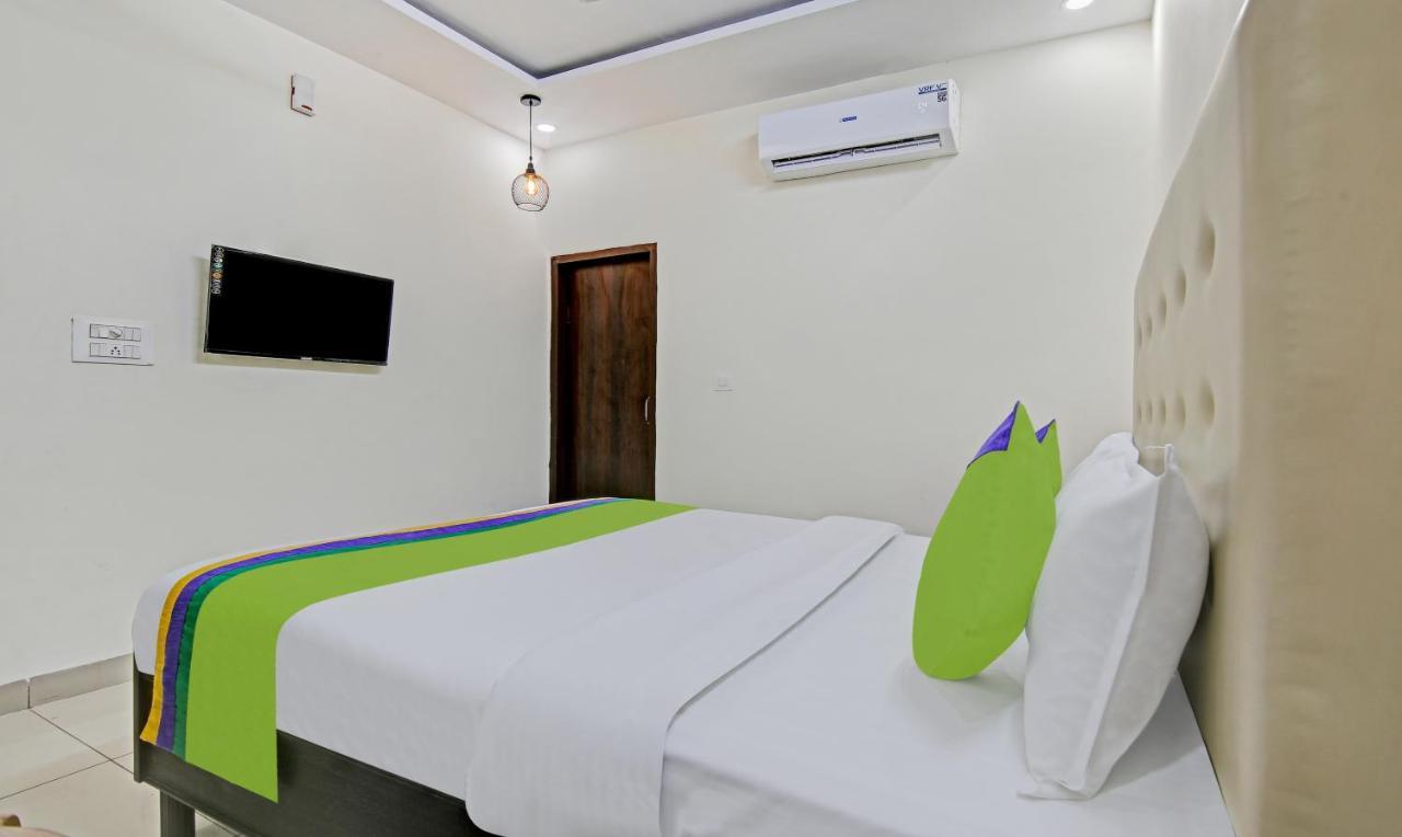 Treebo Royal Empire Adarsh Nagar, Chandigarh Hotel Екстериор снимка
