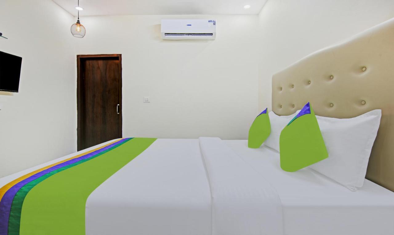 Treebo Royal Empire Adarsh Nagar, Chandigarh Hotel Екстериор снимка