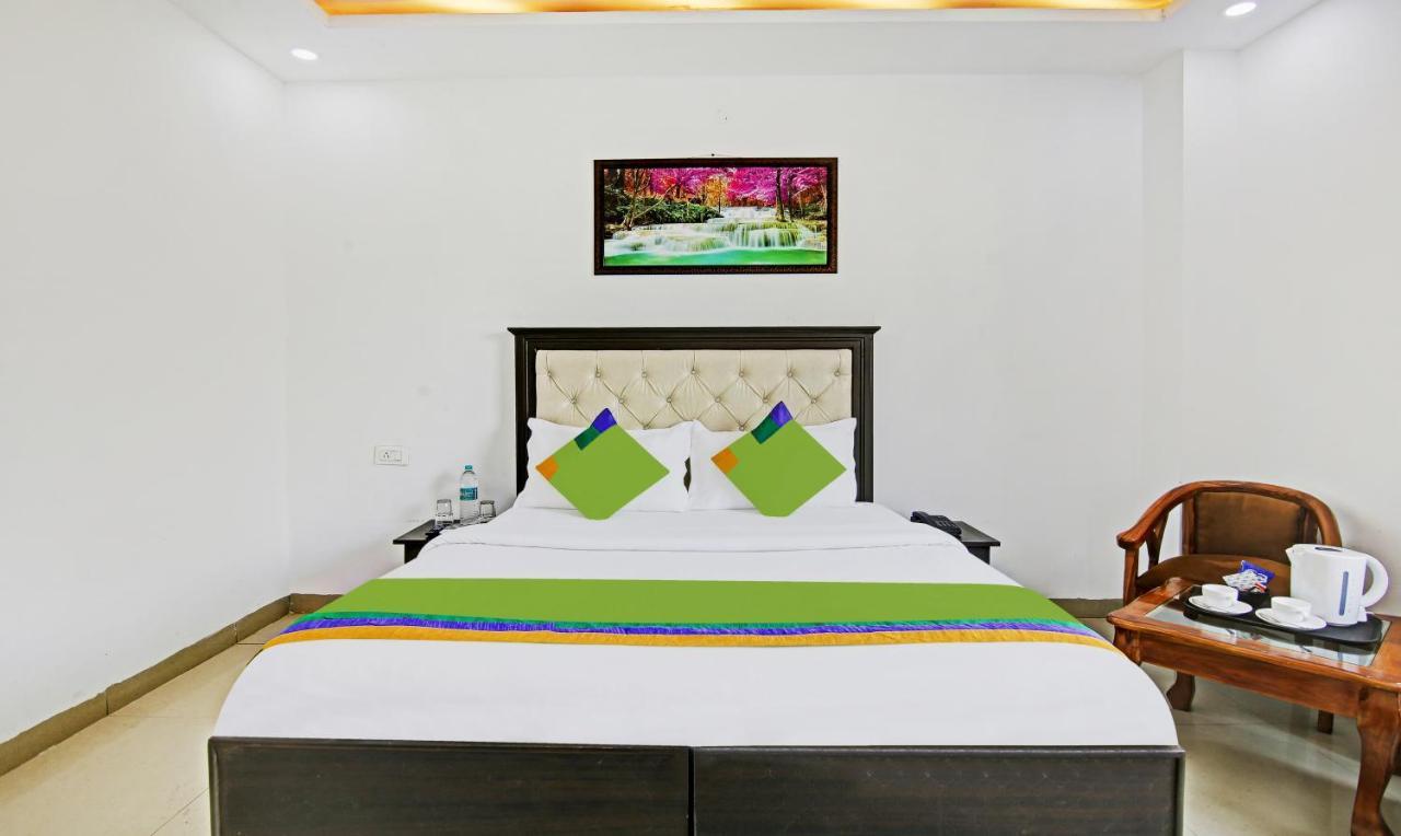 Treebo Royal Empire Adarsh Nagar, Chandigarh Hotel Екстериор снимка