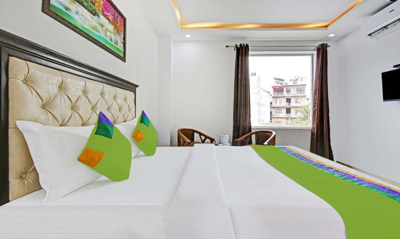 Treebo Royal Empire Adarsh Nagar, Chandigarh Hotel Екстериор снимка