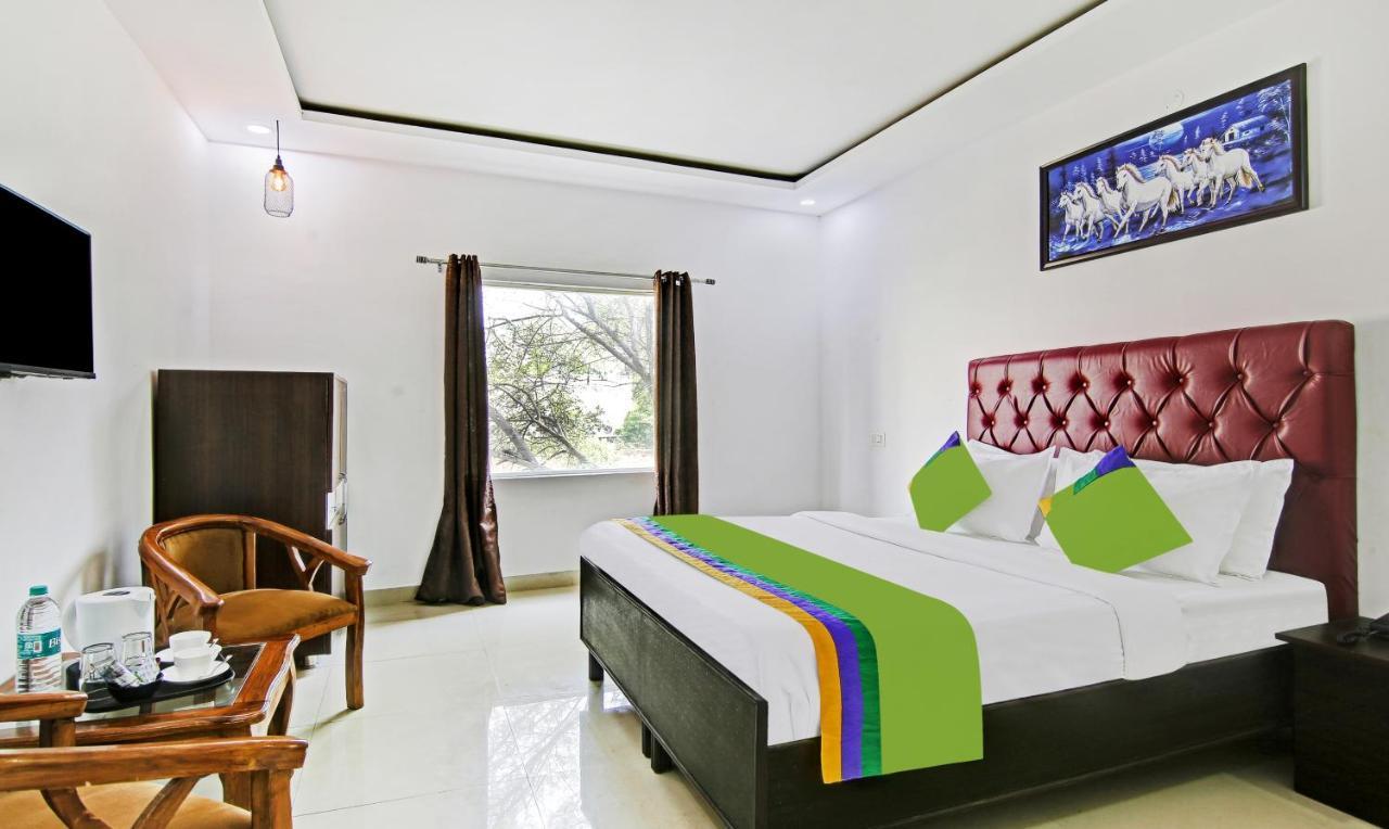 Treebo Royal Empire Adarsh Nagar, Chandigarh Hotel Екстериор снимка