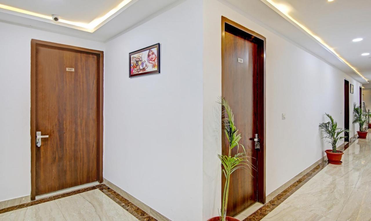 Treebo Royal Empire Adarsh Nagar, Chandigarh Hotel Екстериор снимка